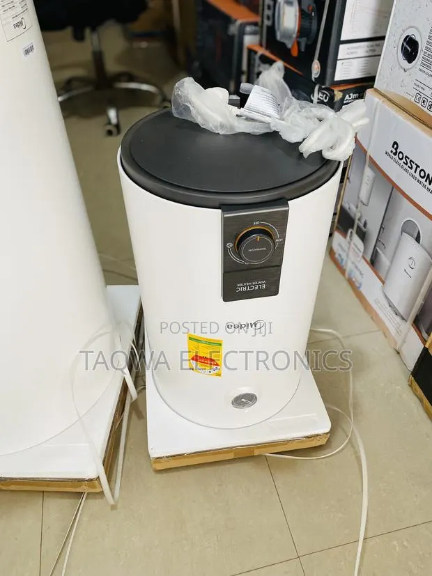 30 Liters Midea Water Heater · Photo 1