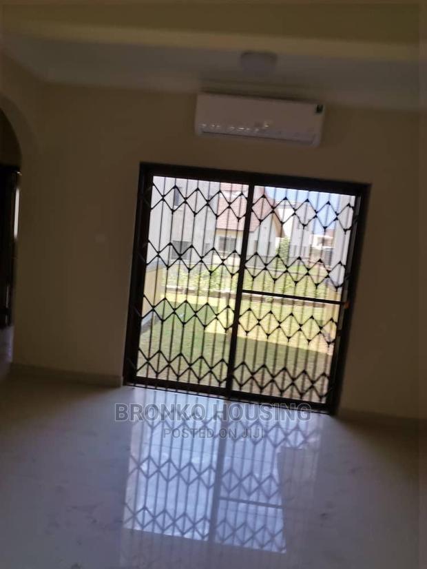 5bdrm House in Bronko Housing, Accra Metropolitan for rent · Photo 7