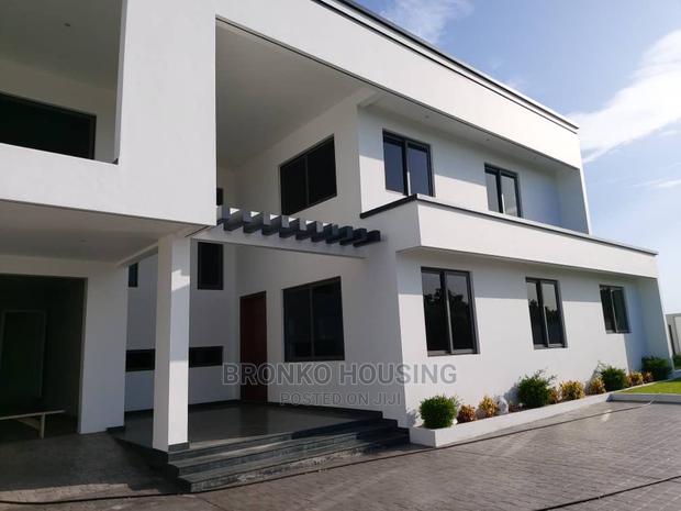 5bdrm House in Bronko Housing, Airport Residential Area for Rent · Photo 1