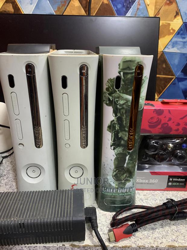 Xbox360 Loaded With Games · Photo 2