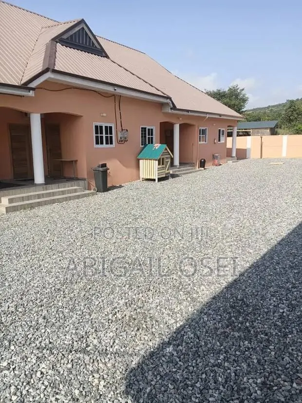 2bdrm Townhouse / Terrace in Abokobi, Accra Metropolitan for rent · Photo 1