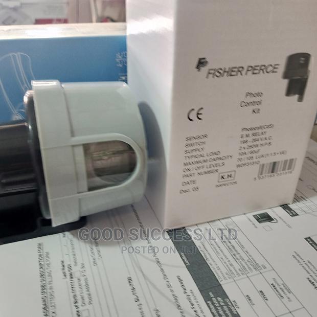 Photocell (Sensor Switch Supply) · Photo 2