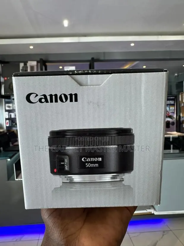 Canon Ef 50mm F/1.8 STM Lens · Photo 1