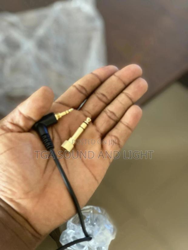 Behringer Hps5000 Closed-Type Studio Headphones Black · Photo 4