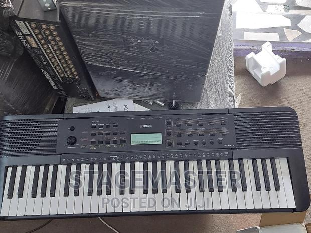 Yamaha PSR 273 · Photo 3