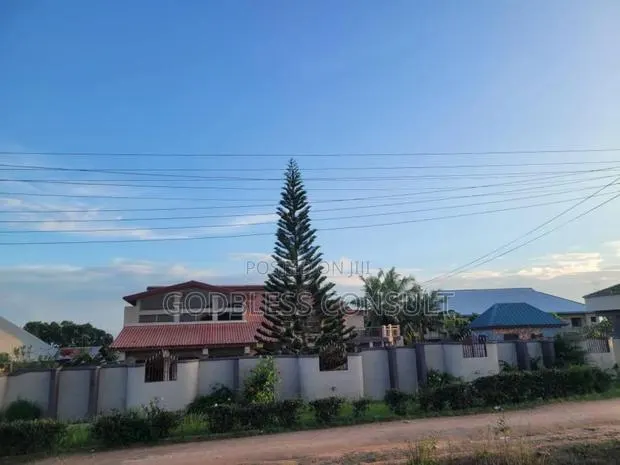 Furnished 7bdrm Duplex in Kumasi Metropolitan for sale · Photo 1
