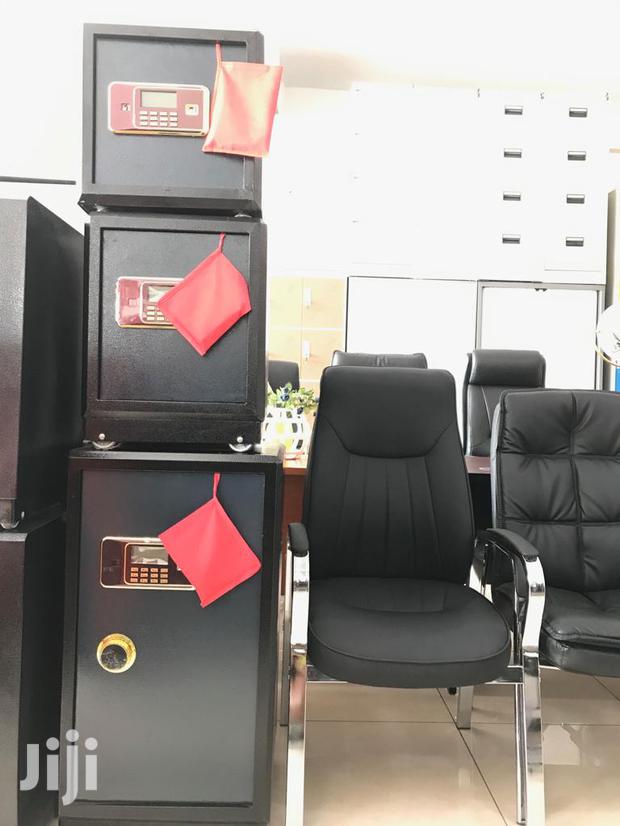 Quality Fireproof Safe · Photo 1