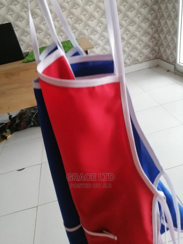 Multipurpose Aprons · Photo 2