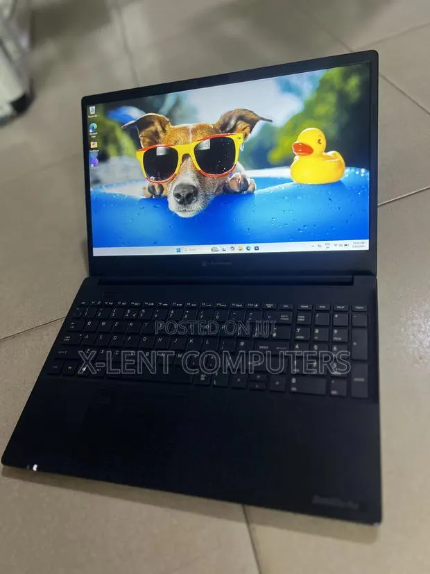 Laptop Toshiba Satellite L50 16GB Intel Core i5 SSD 256GB · Photo 1