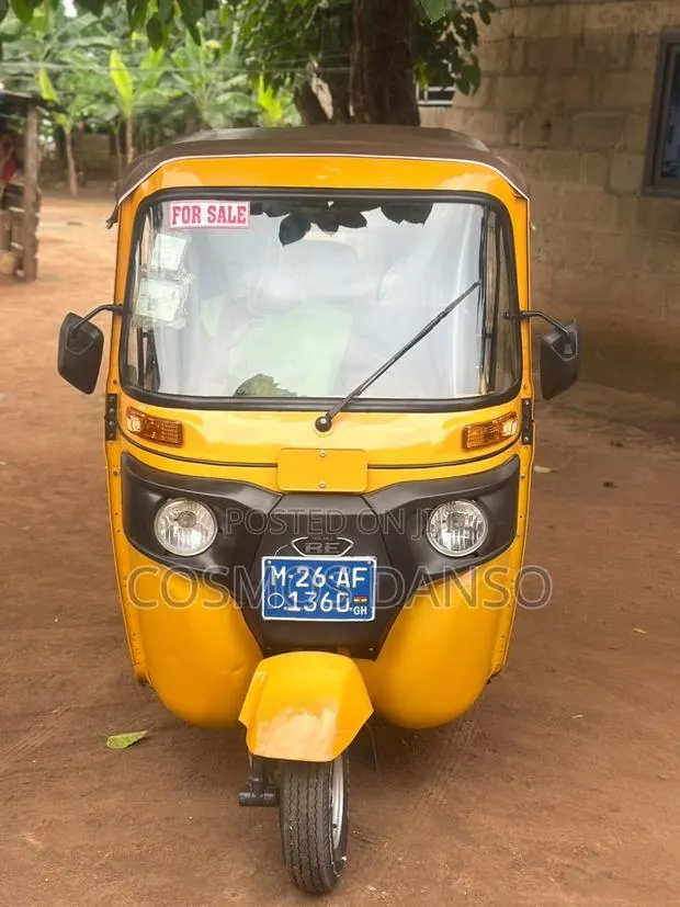 Bajaj RE 2026 Yellow · Photo 1