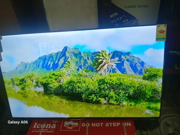 Asano 50" Television – Immersive Viewing Experience · Photo 1