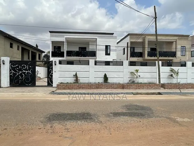 4bdrm House in Bn Estate, Accra Metropolitan for sale · Photo 1