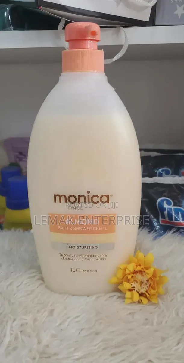 1-Liter (33.8 Fl. Oz.) Bottle of Monica Almond Bath Shower Creme · Photo 1