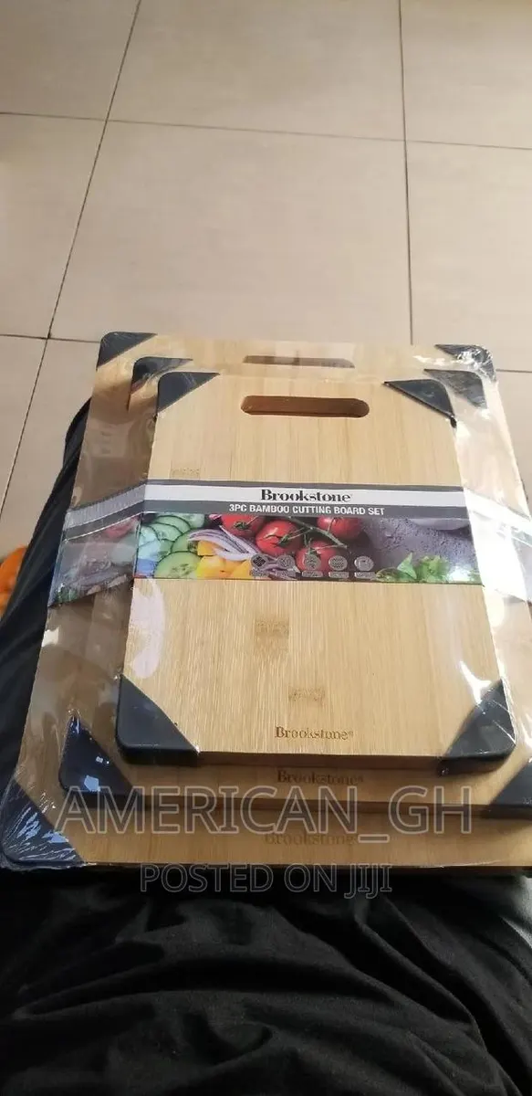 BROOKSTONE 3pcs Bamboo Cutting Board Set · Photo 1