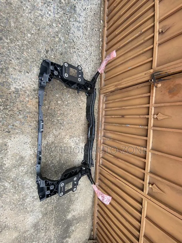 Honda Cr-v 2017-2018-2019-2020-2021-2022 Radiator Support · Photo 1