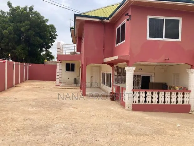 6bdrm Apartment in Oyibi for sale · Photo 1