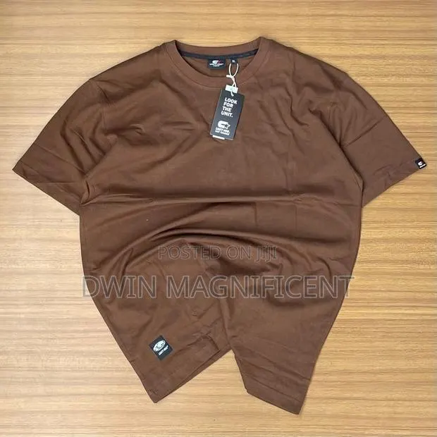 Plain Unit Tops · Photo 1