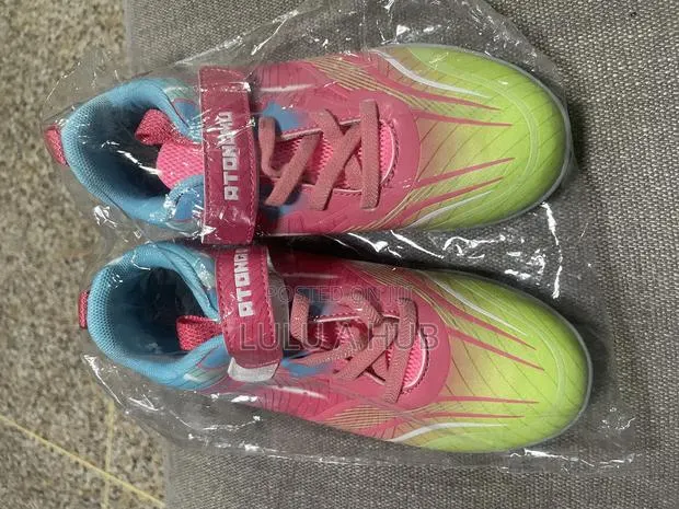 Kids Sport Shoes · Photo 1