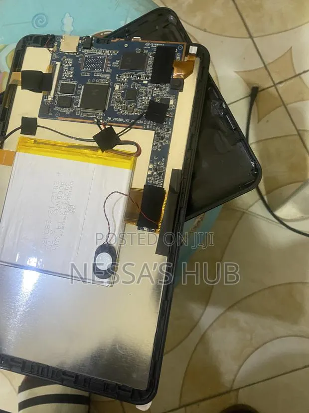 Phones And Laptops Repairs · Photo 1