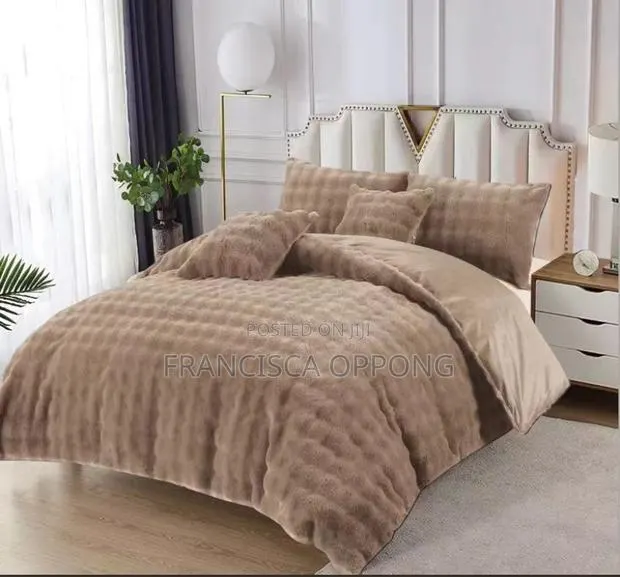Luxurious Rabbit Plush Duvet 6pieces Set Available in Colors · Photo 1