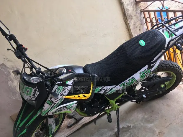 Apsonic AP200GY-9 2024 Green · Photo 1