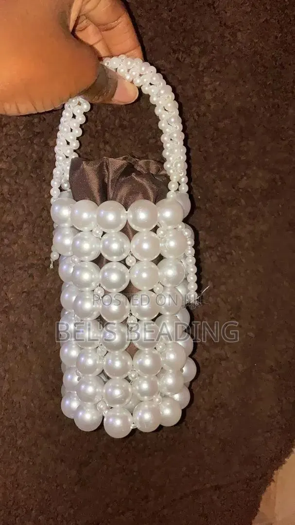 Beaded Purse · Photo 1