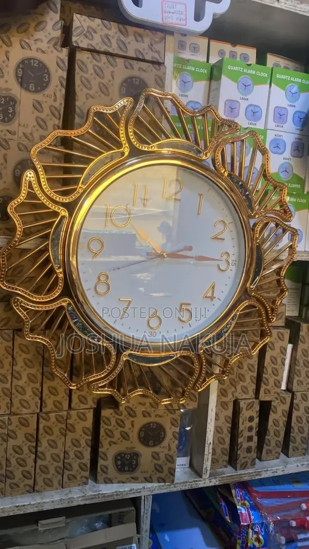 Home Clock · Photo 1