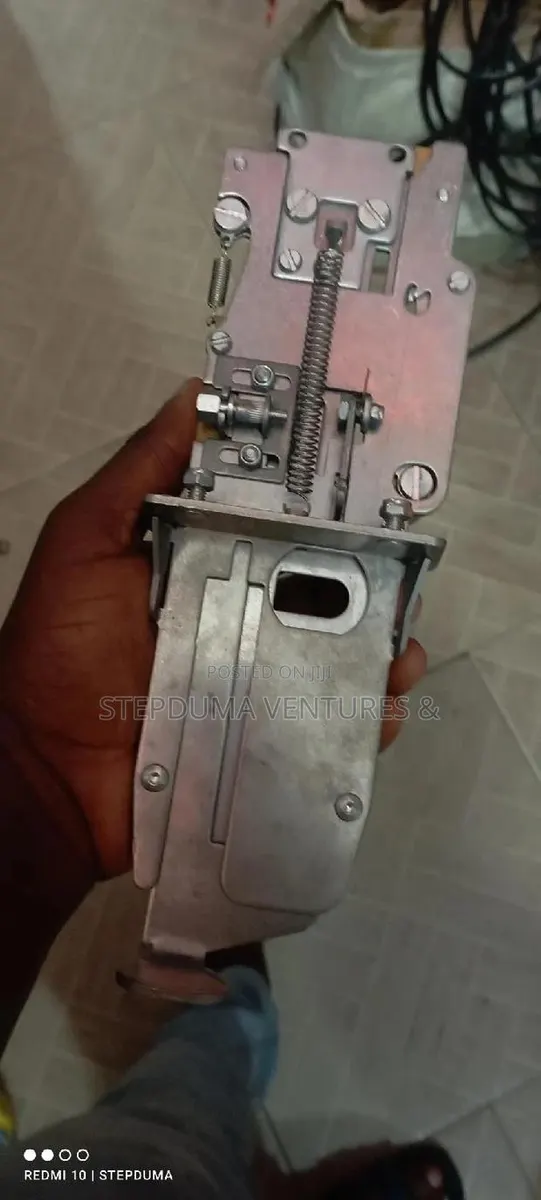 Merchanized Token Coin Machine · Photo 1