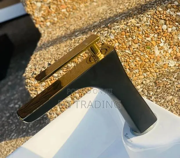 Basin Taps - Bathroom Pipe - Water Faucet · Photo 1