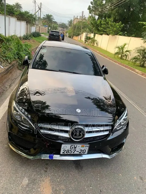 Mercedes-Benz C300 2017 Black · Photo 1