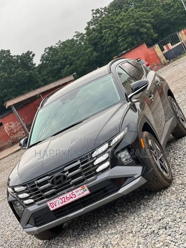 Hyundai Tucson Limited AWD 2025 Black · Photo 1