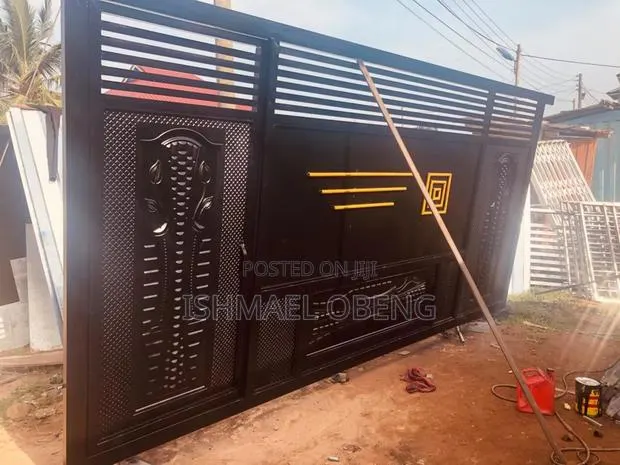 Strong Governise Main Gate · Photo 1