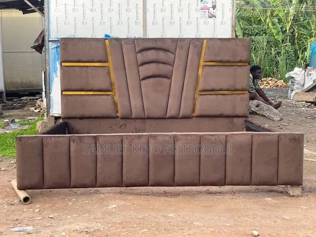King Size Bed Frame · Photo 1