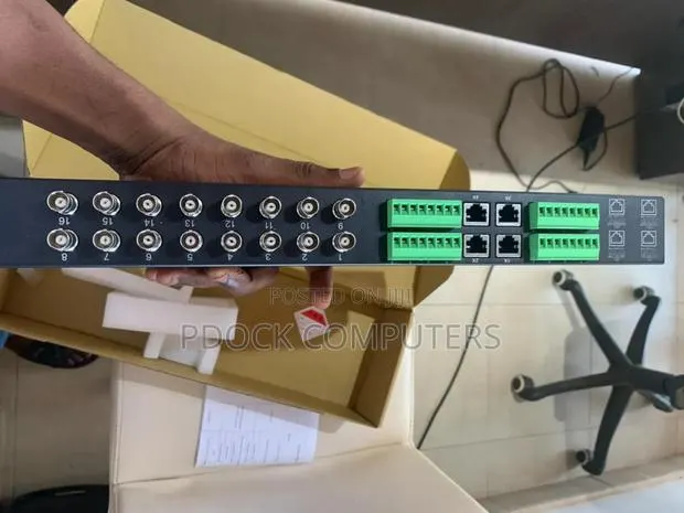 16channels Passive Video Balun Transmitter · Photo 1