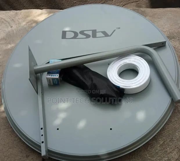 DSTV 90cm Dish With LNB and Cable · Photo 1
