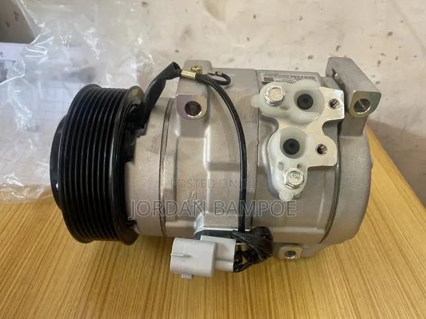 Brand New Chrysler AC Compressor · Photo 1