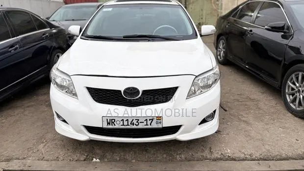 Toyota Corolla S 4dr Sedan (1.8L 4cyl 4A) 2010 White · Photo 1
