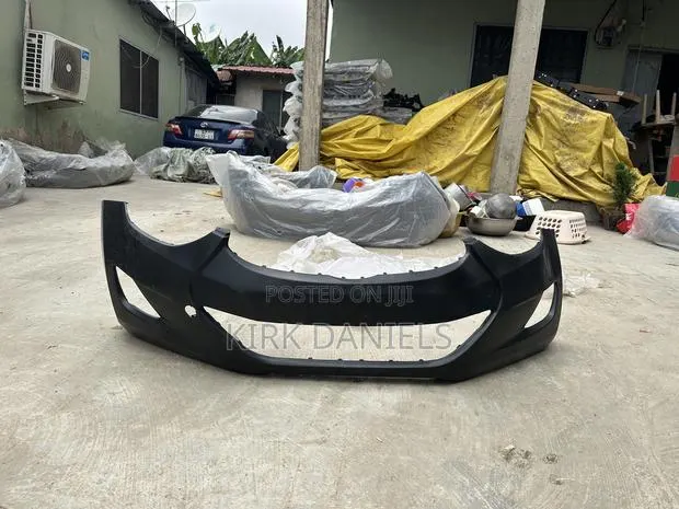 Elantra 2012 Front Bumper · Photo 1