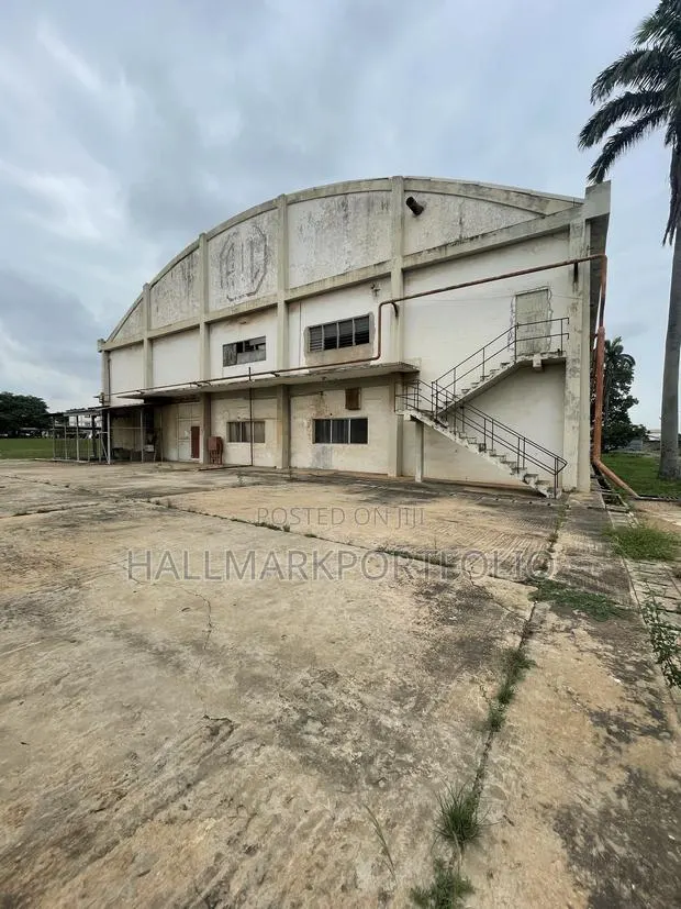 Production Warehouse Tema Industrial Area · Photo 1