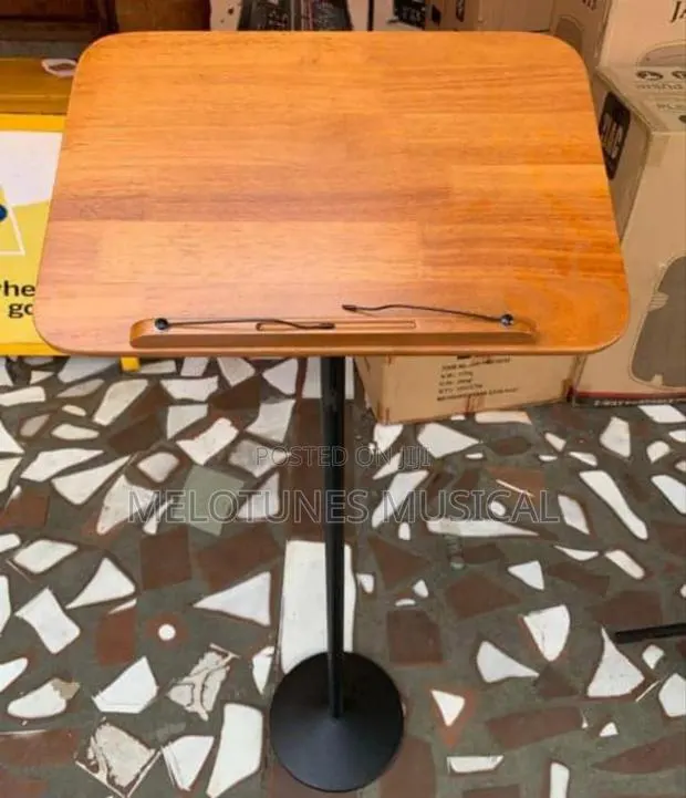 Portable Reading Wooden Podium/Pulpit · Photo 1