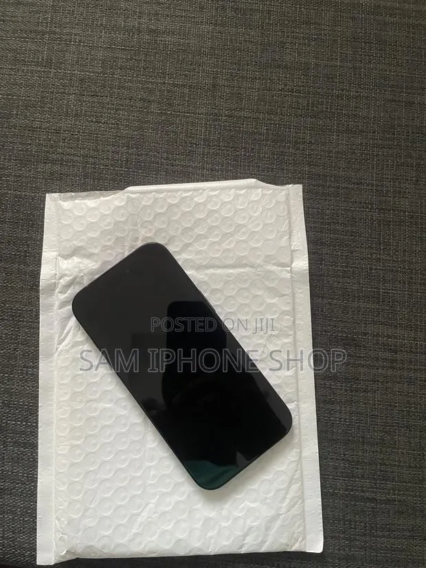 Apple iPhone 15 128 GB Black · Photo 1
