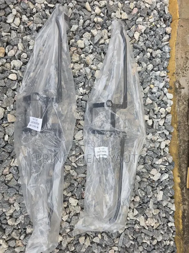 Honda Accord 2018-2022 Radar Bracket Holder · Photo 1