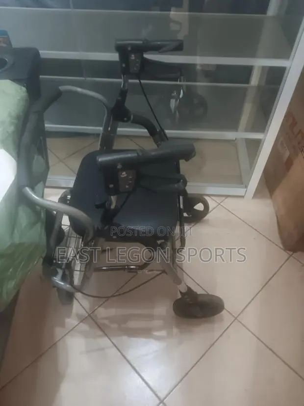 Disabled Disability Aid Wheel Walk Frame and Chair · Photo 1