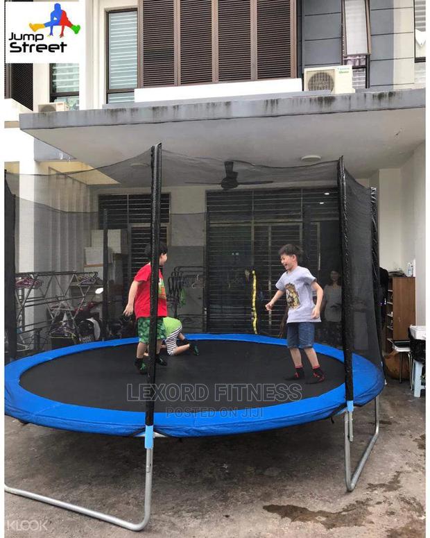 Trampoline 10ft · Photo 1