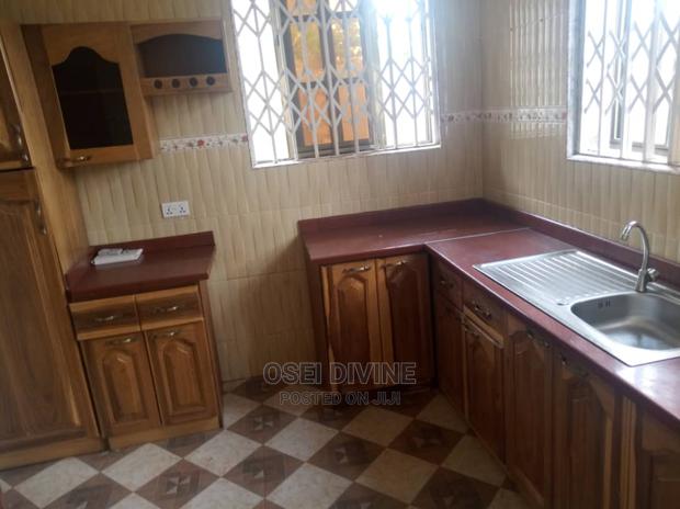 Neat 3-Bedrooms Self Compound Dansoman · Photo 2
