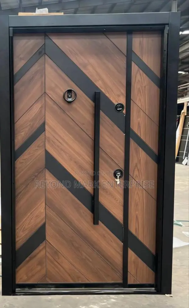 Luxury Design One and a Half Security Door · Photo 1