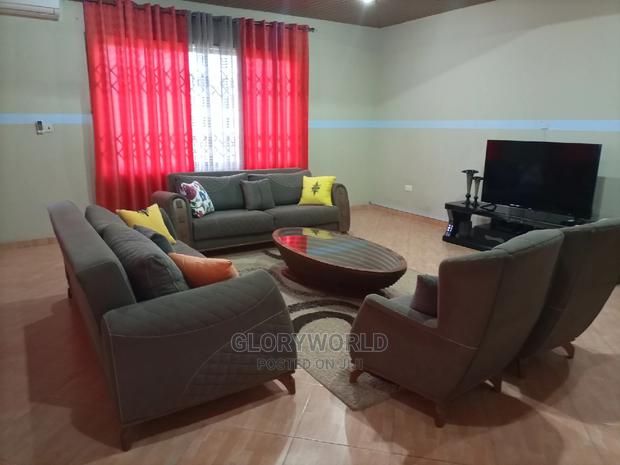 Splendid Furnished 3 Bed at Spintex (Ghc 1,500 a Day) · Photo 2