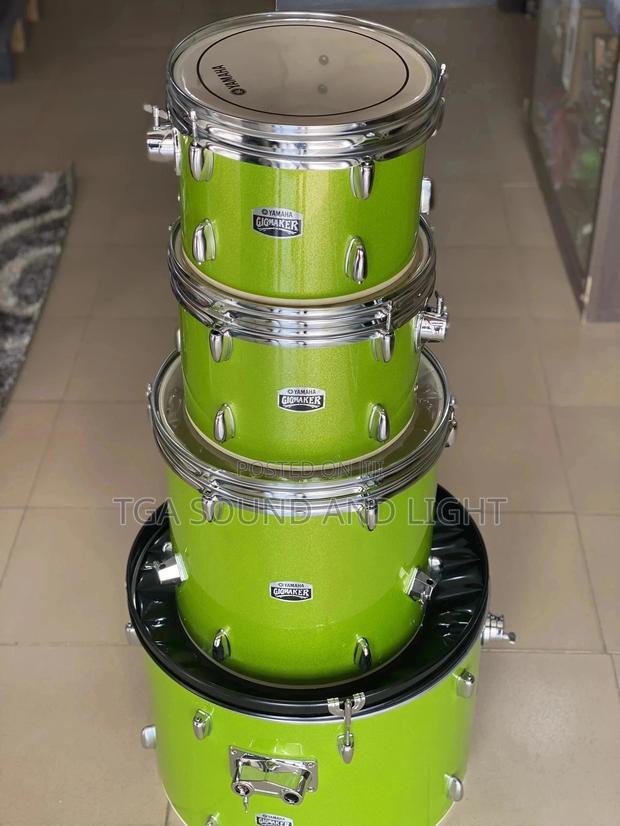 Yamaha 5-piece Drumset · Photo 4