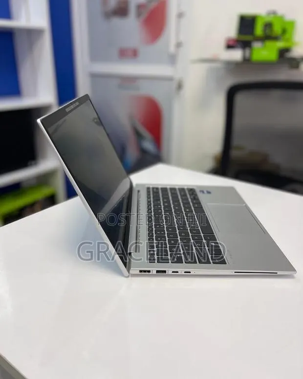 Laptop HP EliteBook 830 G9 16GB Intel Core i7 SSD 512GB