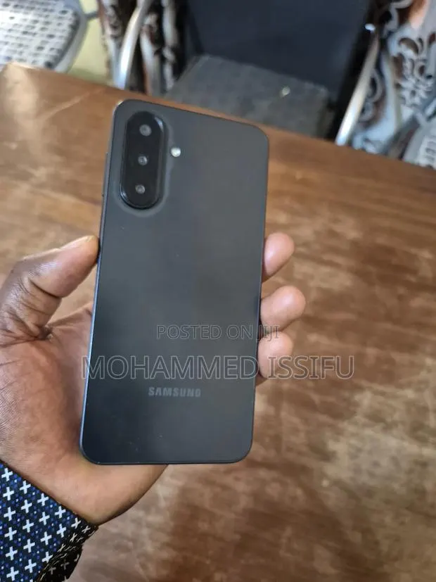 Samsung Galaxy A17 128 GB Black · Photo 1